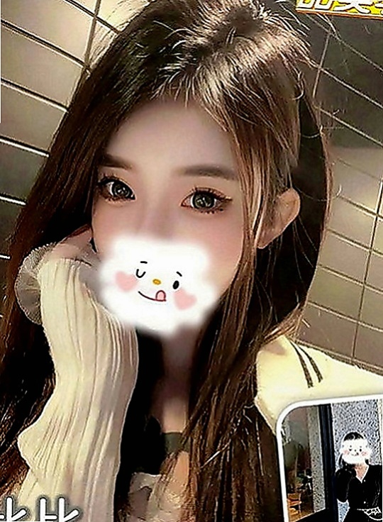 大寮外送茶莊：欣亞 |超胸美少女|166cm|51kg|C罩杯|22歲|想洗牛奶浴嗎? 讓小頭哥爽一下 摸奶舔穴的滋味有多爽  都會扮演喔