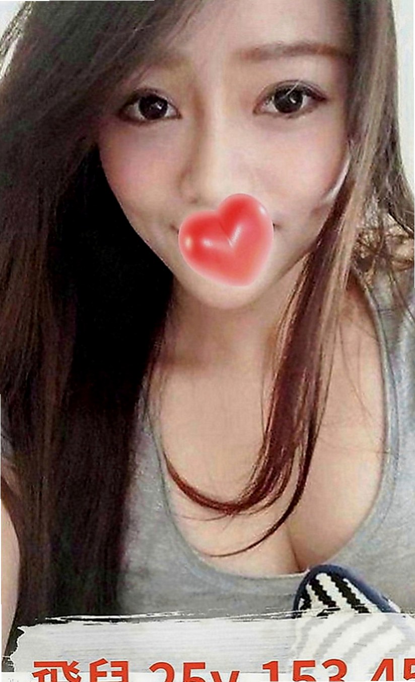 台南小姐外出：小君 |電信客服員|163cm|43kg|D罩杯|20歲|超級騷 喜歡舔的肉棒 奶大 敢玩 口技超贊