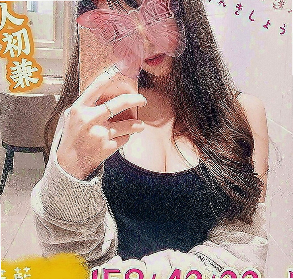 茂林外約：芮欣 |甜美大學生|169cm|43kg|E罩杯|24歲|讓你見識2女大奶閨蜜尤物淫浪樣  再加上兇兇的好身材讓人無法招架