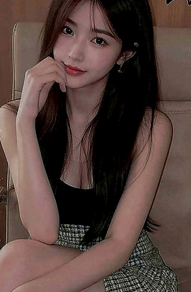 梧棲外送：函函 |騷騷少婦|164cm|55kg|D罩杯|18歲|#火爆款D奶紅牌空姐今日回臺  欲求不滿 真的太會玩臺騷浪了