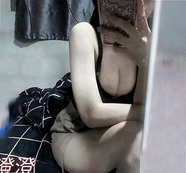 桃園外送茶|按摩：問雁 |艷麗中韓混血|170cm|50kg|C罩杯|20歲|服務內容：舔奶頭、舔蛋蛋、舔全身、共浴、作愛、蠢蠢欲動 妹妹屬於熱情open的個性 先出來做